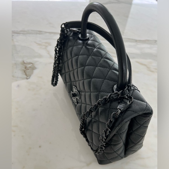 CHANEL 20A RARE BLACK ON BLACK MEDIUM FLAP BAG WITH HANDLE NWTS! - Picture 6 of 17